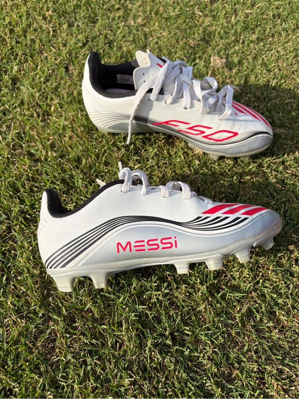 Nike Kids White Messi Soccer Cleats